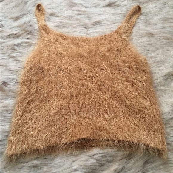 SHEIN Tops - Nude super soft crop tank! Size small